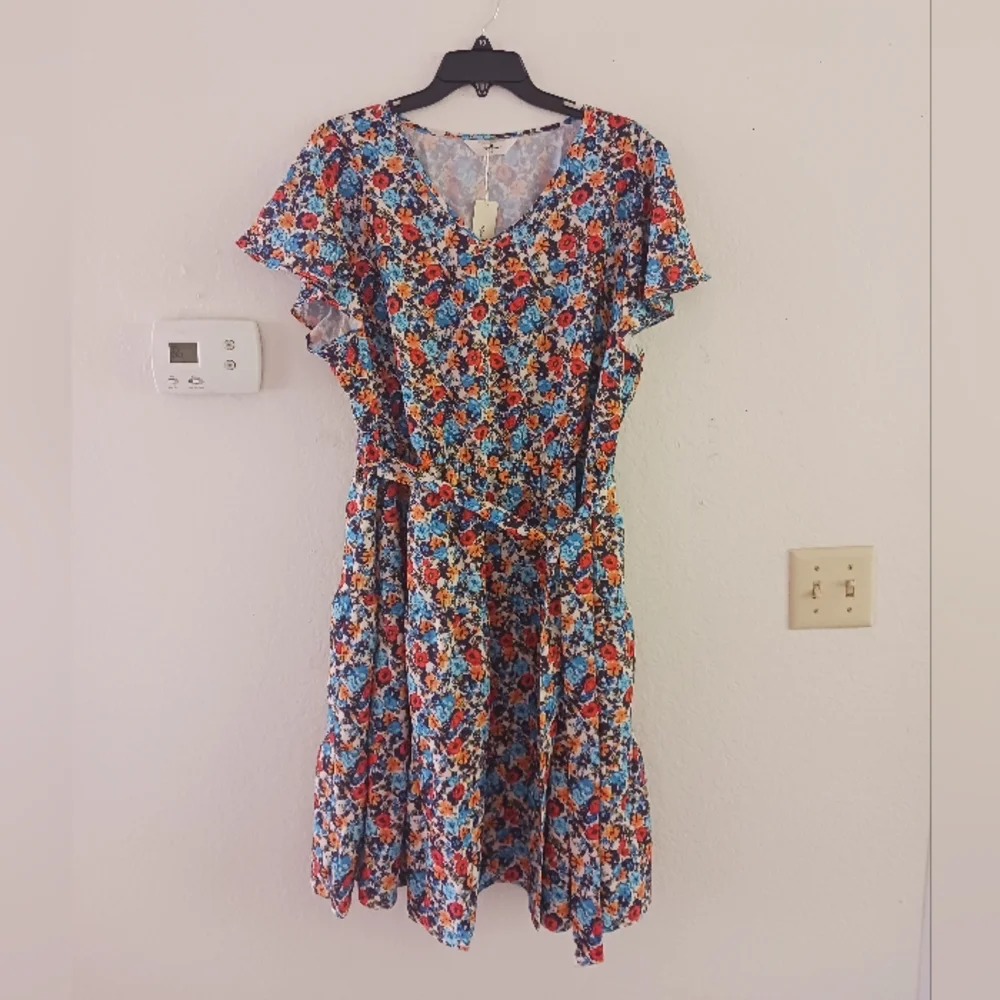 Agnes Orinda features flowy